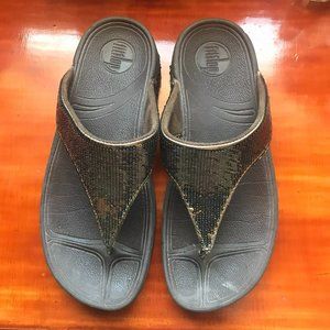 Fit Flop's stylish glitter top